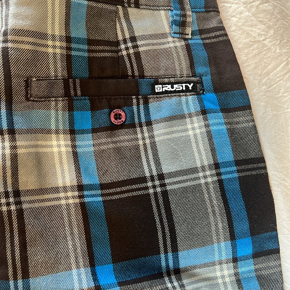 Mens Rusty shorts ☺️ - Picture 3 of 4